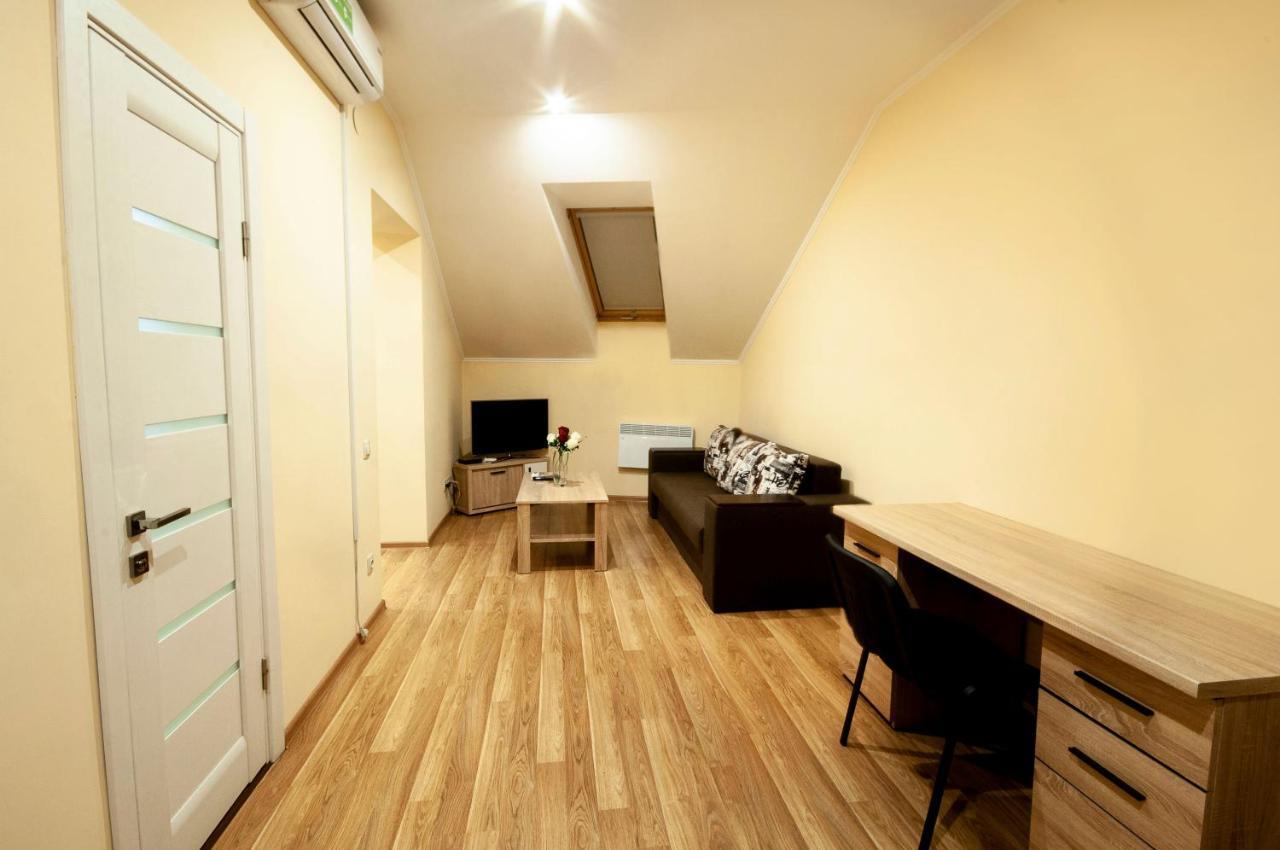 Wonderful Flat On City Center Uzhhorod Exterior photo