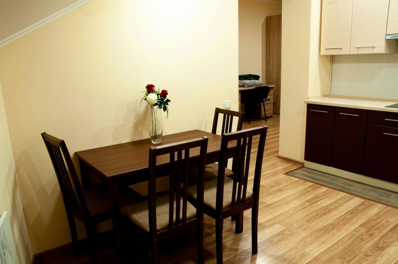 Wonderful Flat On City Center Uzhhorod Exterior photo